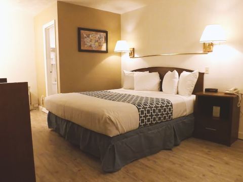 Coratel Inn & Suites by Jasper McCook