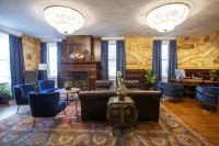 The Hudson Whaler Hotels in Hudson