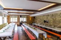 Gasthof Messerschmied Hotels in Marquartstein