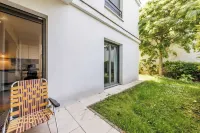 Quiet Apartment - 1Br-6P - Vanves Hotel dekat Paris Convention Centre