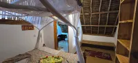 Salama & Mbuyuni Bungalows - Spa