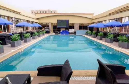 LB Suites Hotel