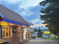 Athabasca Hillside Motel Hotels in Athabasca