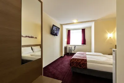 Dream Inn Hotel Regensburg Ost فنادق في Barbing