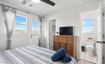 The Heritage Hideaway Sweeping Views Games & More