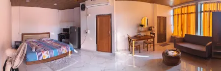 The Lushai Inn Отели в г. Эйзол