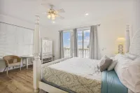 Just Beachy - 5 Bedroom 5 Bathroom Beach Front Home! Sleeps 20 Home