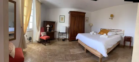 La Sousto de Lili Отели в г. Сен-Марселлен-ле-Везон