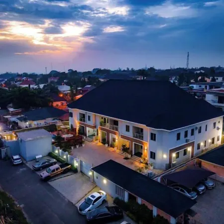 D'Stolz Villa & Hospitality
