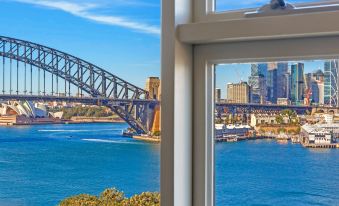 Kozyguru | Mcmahons Point | Opera House View