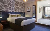 Swan Hotel by Greene King Inns Hotels in Alton
