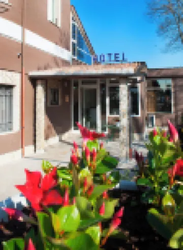 โรงแรม รีเอสโก