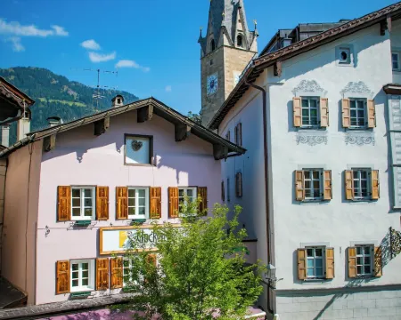 เซฟสเตย์ คิทซ์บูเฮล เซ็นเตอร์ โรงแรมในคิทซ์บูเฮล