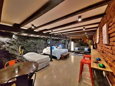 Maki Hostels & Suites Valparaiso