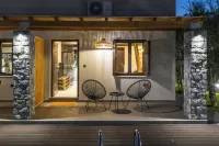 Eightyfour Living with Private Pool