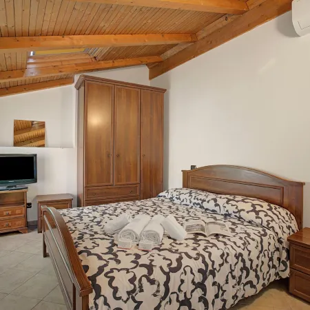 Queen Elena Home Centro Sanremo - Happy Rentals