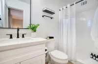 Tempe Getaway w/Pool & Near ASU!