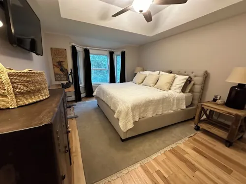 Ski-In/Ski-Out Hike and Swim Okemo Luxury Rustic Condo