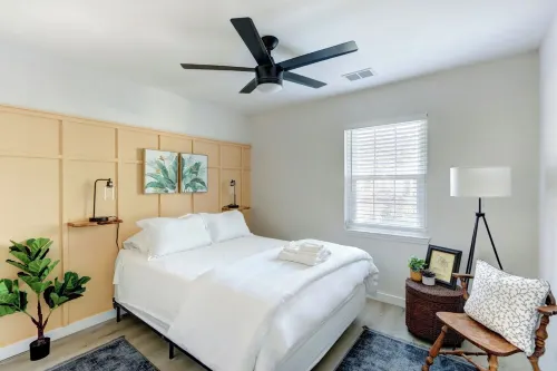 Island Retreat! LOW CLEAN FEE! 10 mins to Bustling Downtown Sav & Tybee Island