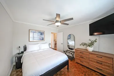 Modern 1Bd/1BA Condo - Heart of Downtown ATL
