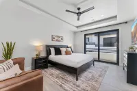 Serenity Sands. Private Spa. Sleeps 12.