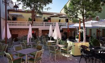 Bohemian Boutique Suites