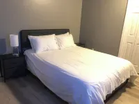 2 BR 2 BA Cozy Retreat Near Everything - Kondo
