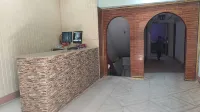 Gold Star Hotel Hotell i Garhi Shahu
