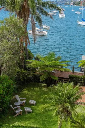 Cocos at Palm View Collective Отели рядом с достопримечательностью «Elizabeth Bay Marina»