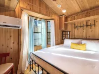Stay Awhile @ Trailhead Cabins Hotels in Monteagle