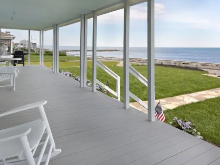Circa 1870 Oceanfront Home in Brant Rock  - Commanding Views Of The Ocean Отели в г. Маршфилд