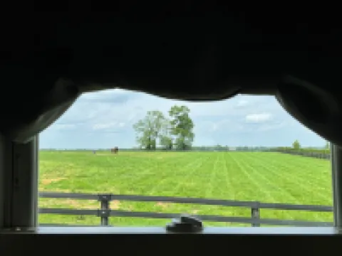 3 bedroom cottage on horse farm close to Kentucky Horse Park, Keeneland, the Ark