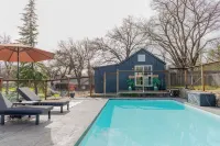 Coyote Creek Ranch + Pool House Near Murphy’s - Perheystävällinen