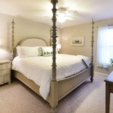 Swift Island Sunsets: Lakefront, Cozy, Sleeps 8