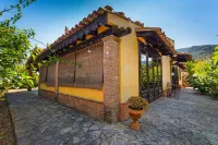 Villa Fratantoni con Accesso Diretto Alla Spiaggia Hotels in Sant'Agata di Militello