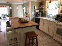 Heart of DT Southport with private, fenced yard! Perfect for pets!  Sleeps 4