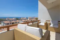 3-bedroom condo in charming Cabo San Lucas with AC, WiFi, fitness room
