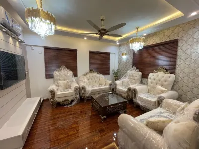 Brand new building with 8 bedrooms, 6 bathroom, 3 kitchen with luxury appliances Hotels in D.H.A.