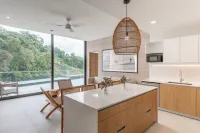 Tropic Modern Condo w/shared pool workspace Nosara