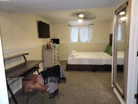 Cozy home near Peterson AFB