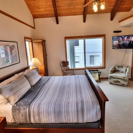 Experience Spacious Coastal Living at Seascape - Stunning Views of Heceta Beach