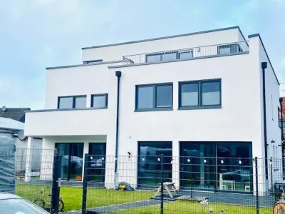 Neue Doppelhaushälfte mit Terrasse, Balkon +garten Hotels near H2O Sauna and Pool paradise