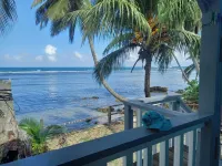 idyllic, caribbean house with A/C right by the sea Hotel a Calibishie