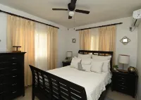 VIUDA'S LUXURY SAMANTHA II BONAO Hotels near Iglesia San Antonio de Padua