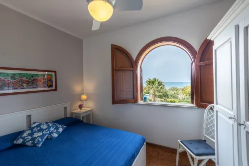 1 - House by the sea with pool near Cefalù
