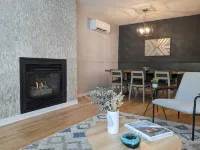 Fully renovated detached family home in the heart of Downtown Collingwood! Hotels near The Maker's Outpost