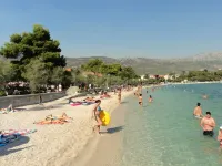 Own Private Garden+100 Mtrs To Beach, Bars & Shops Các khách sạn ở Kastel Stari