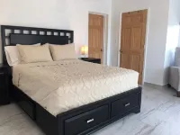 Peaceful island getaway in Long Bay (Newly Built 2BR)