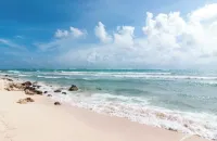 3 Bdrm. townhouse in gorgeous Akumal with WiFi & AC. Beach Club steps away!