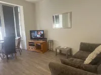 Homely & Comfy 2Br Nr High Street & Beach by Everhome Ltd